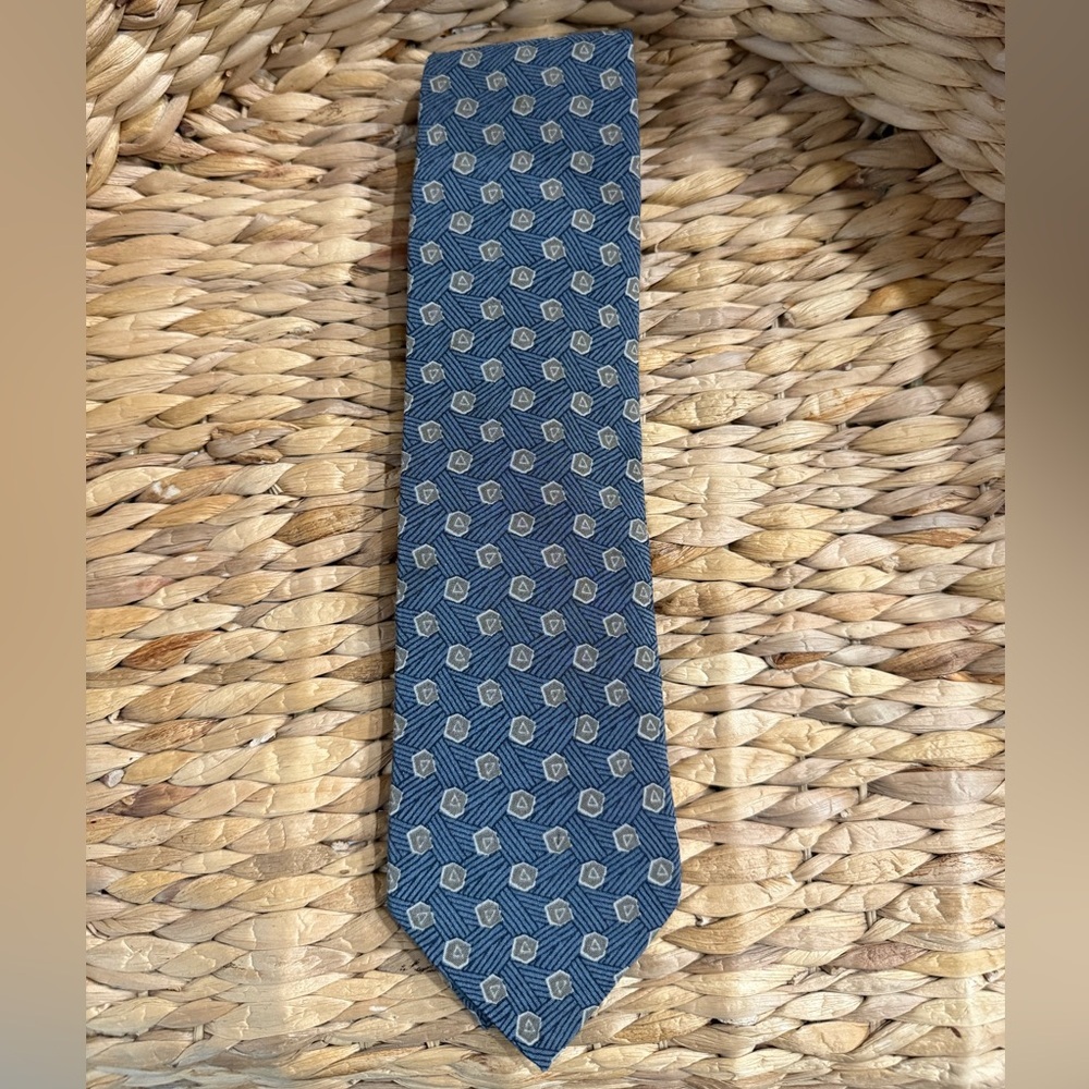 Giorgio Armani Blue and Tan Geometric Tie